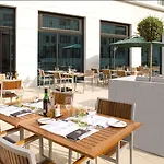 Отель Courtyard By Marriott Paris Denis Сен-Дени