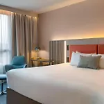 מלון Courtyard By Marriott Paris Denis 4*
