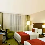 Ξενοδοχείο Courtyard By Marriott Paris Denis