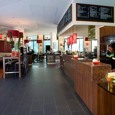 Courtyard By Marriott Paris Denis Szálloda 4*