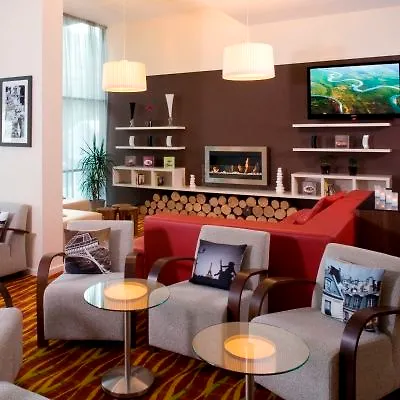 Courtyard By Marriott Paris Denis 4* Saint-Denis