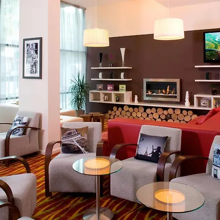 Hotell Courtyard By Marriott Paris Denis 4*