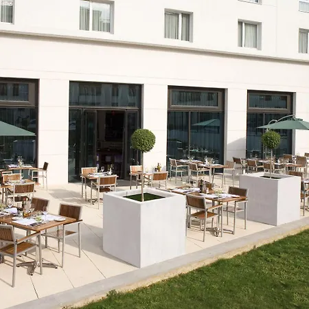 Hotel Courtyard By Marriott Paris Denis