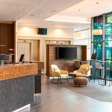 Hotel Courtyard By Marriott Paris Denis