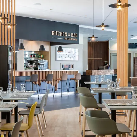 Courtyard By Marriott Paris Denis 4*