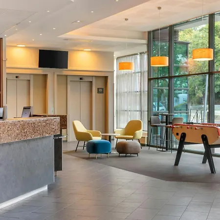 Отель Courtyard By Marriott Paris Denis Сен-Дени