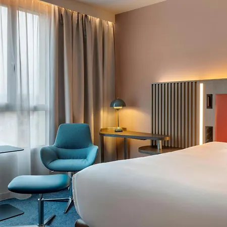 Hotel Courtyard By Marriott Paris Denis 4*