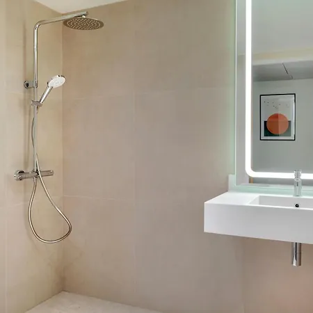 Hotel Courtyard By Marriott Paris Denis 4*