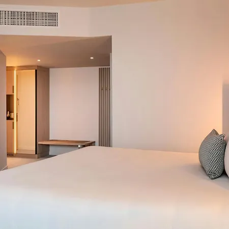 Courtyard By Marriott Paris Denis Hotell