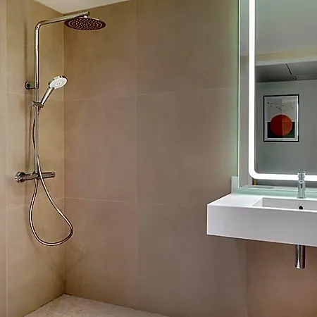 Hotel Courtyard By Marriott Paris Denis 4*
