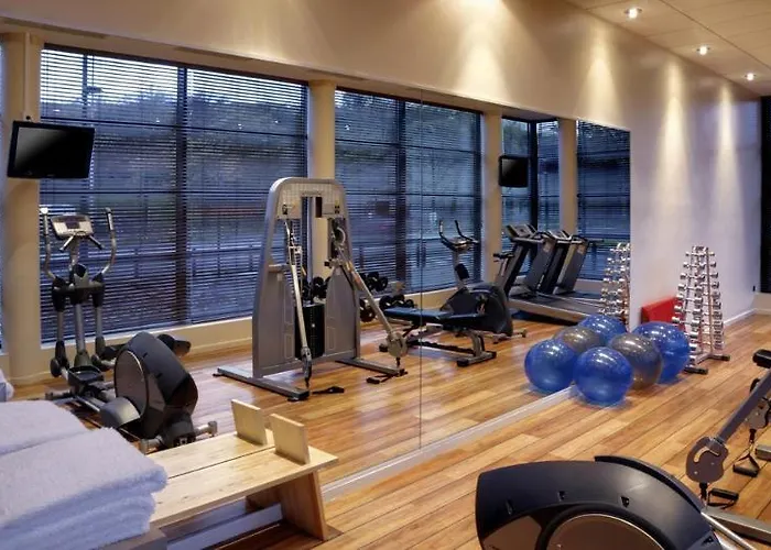 Hotel Courtyard By Marriott Paris Denis 4*