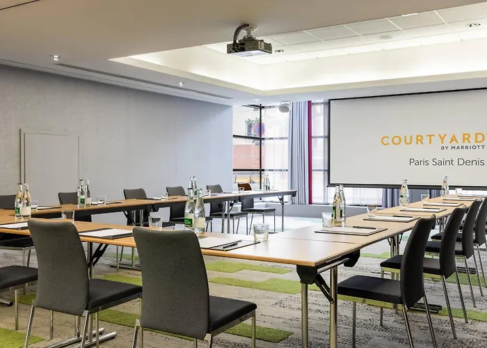 Courtyard By Marriott Paris Denis 4* Saint-Denis (Seine-Saint-Denis)