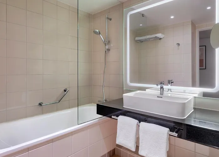 Courtyard By Marriott Paris Denis 4*