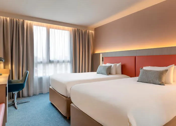 Hotel Courtyard By Marriott Paris Denis