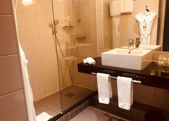 Courtyard By Marriott Paris Denis Hotel