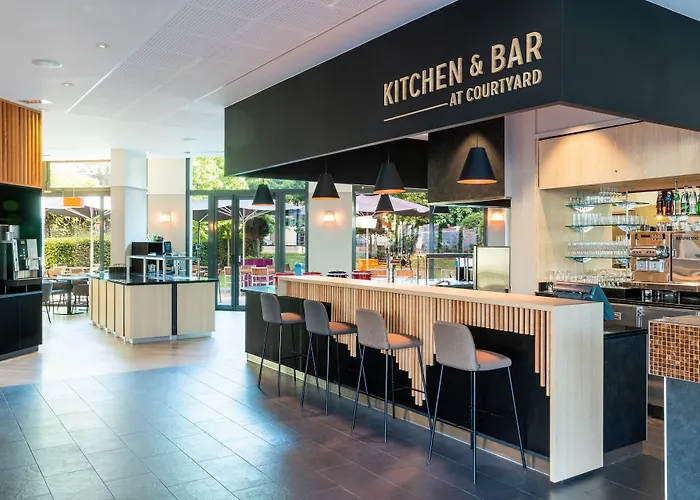 Hotel Courtyard By Marriott Paris Denis