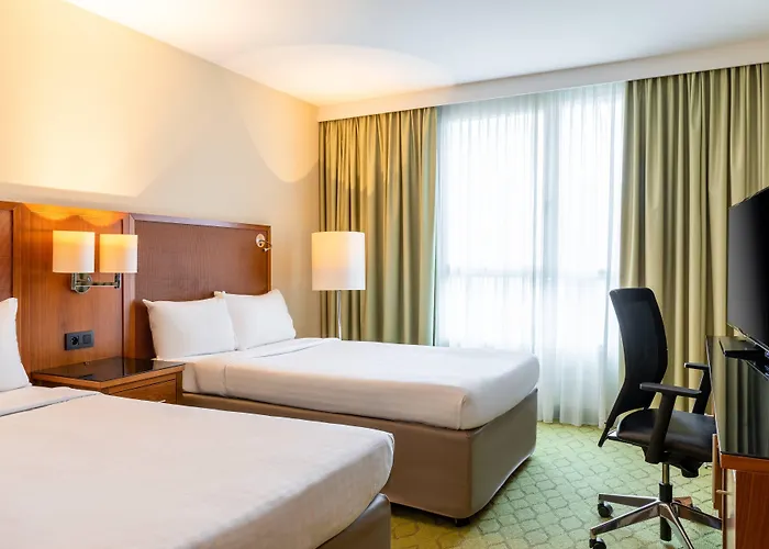 Courtyard By Marriott Paris Denis Hotel