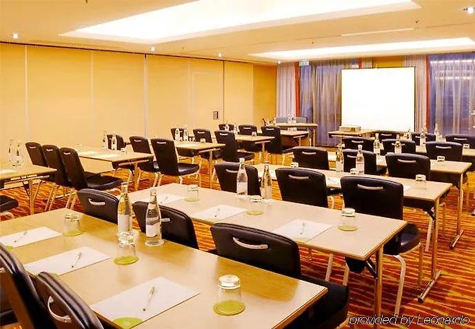 Courtyard By Marriott Paris Denis Saint-Denis (Seine-Saint-Denis)