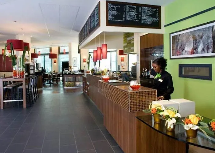 Hotel Courtyard By Marriott Paris Denis