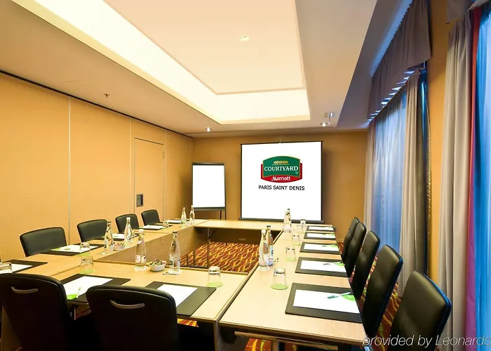 Courtyard By Marriott Paris Denis 4* Saint-Denis (Seine-Saint-Denis)